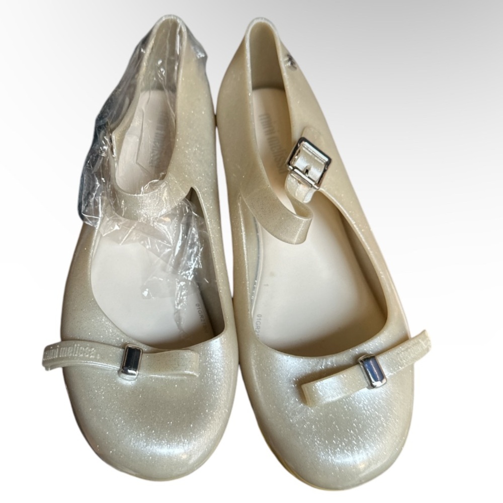 Mary Jane’s Mini Melissa Shoes!